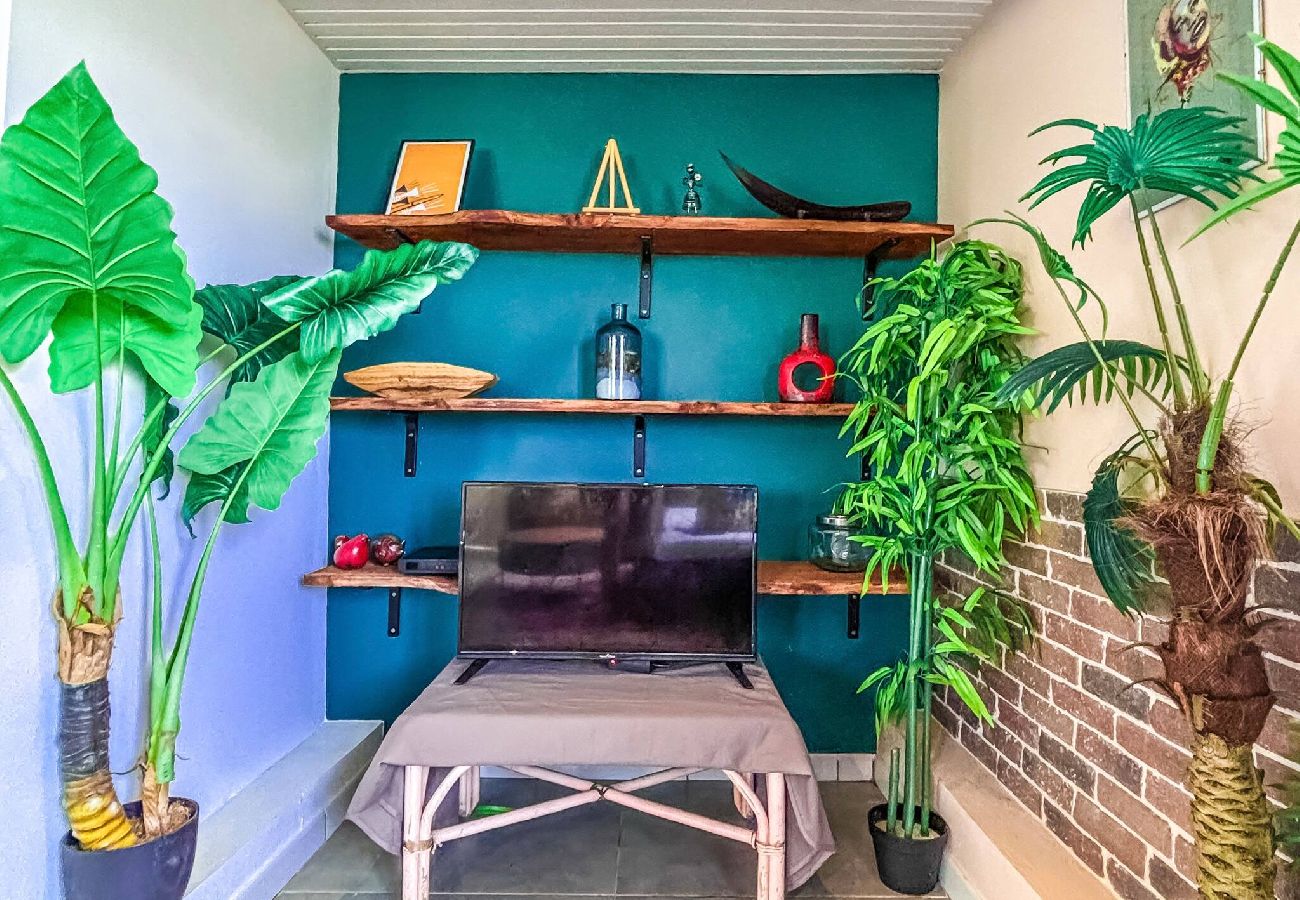 Apartment in Le Robert - L'Appar't BeeFlat 