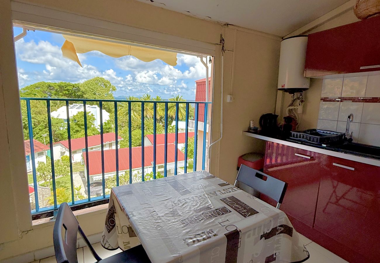 Studio in Le Diamant - coquet studio  équipé à 25 mètre de la plage