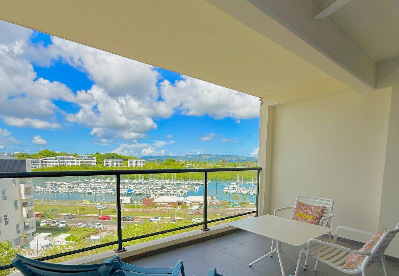 Apartment in Fort-de-France - Appartement Corail Bleu 3 Étoiles 