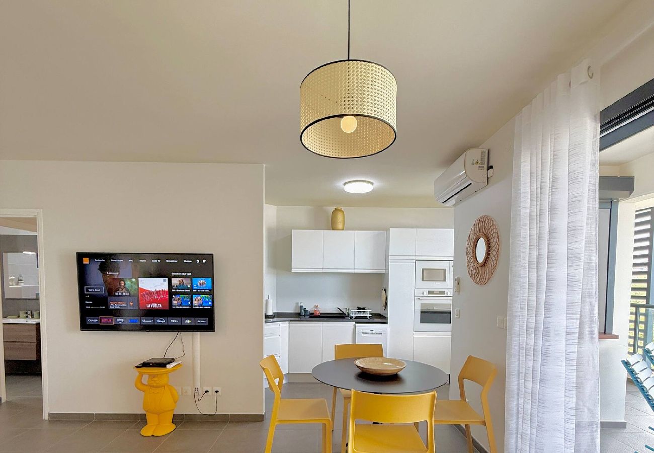 Apartment in Fort-de-France - Appartement Corail Bleu 3 Étoiles 
