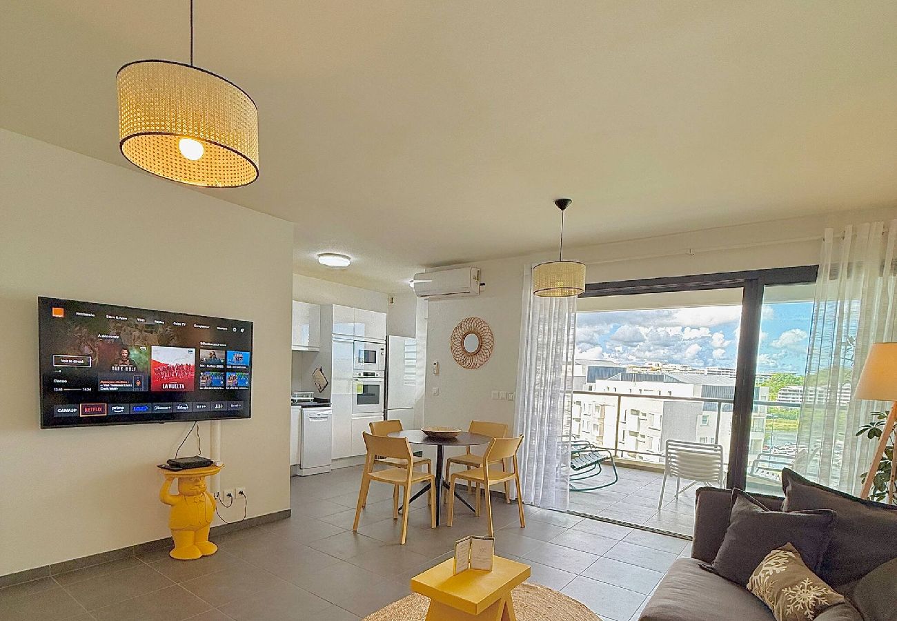 Apartment in Fort-de-France - Appartement Corail Bleu 3 Étoiles 