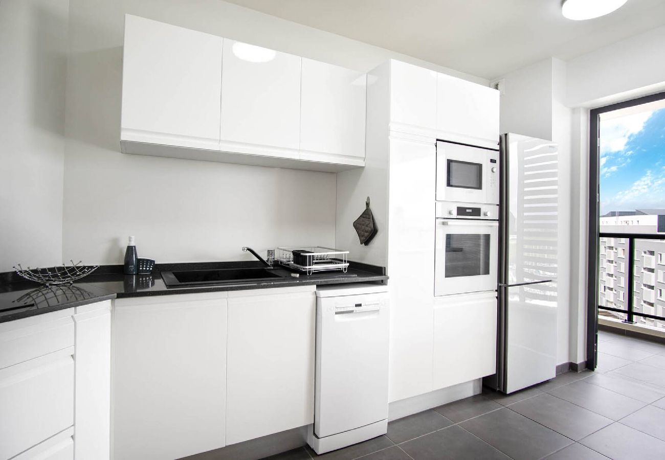 Apartment in Fort-de-France - Appartement Corail Bleu 3 Étoiles 
