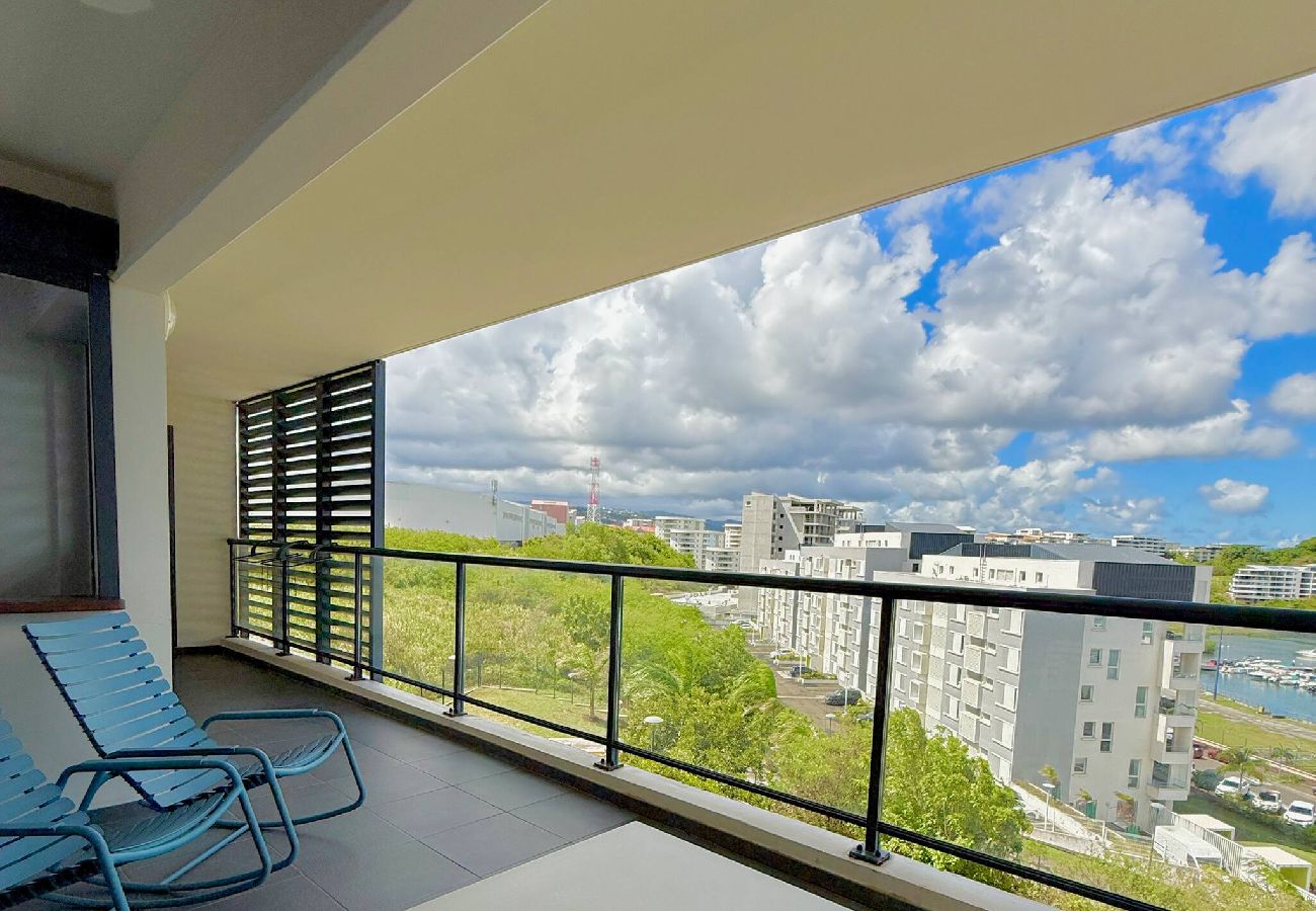 Apartment in Fort-de-France - Appartement Corail Bleu 3 Étoiles 