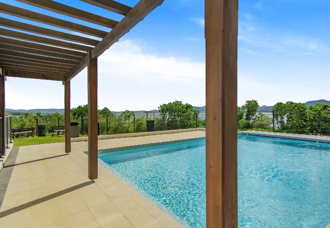 Apartment in Fort-de-France - Appartement Corail Bleu 3 Étoiles 