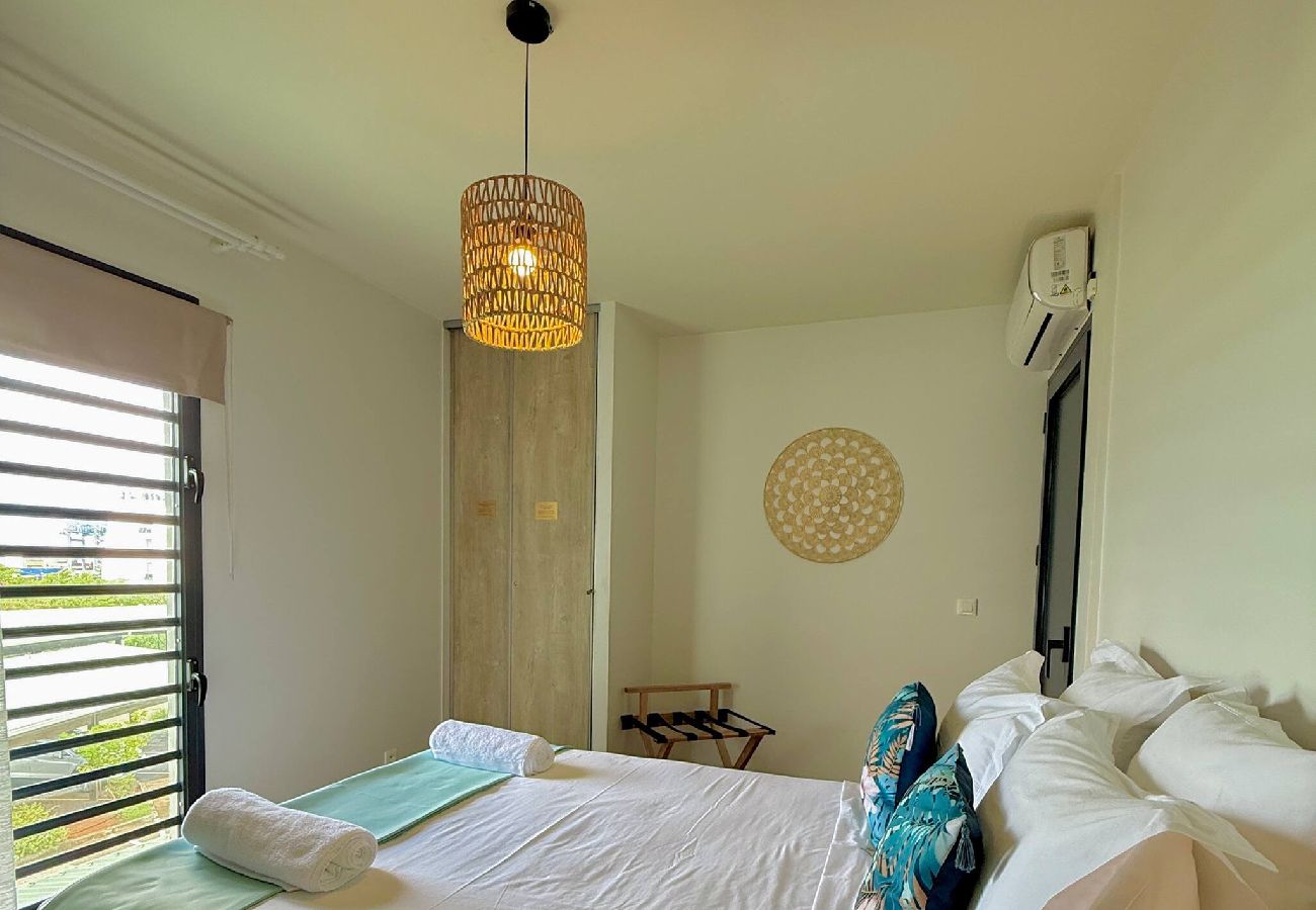 Apartment in Fort-de-France - Appartement Corail Bleu 3 Étoiles 