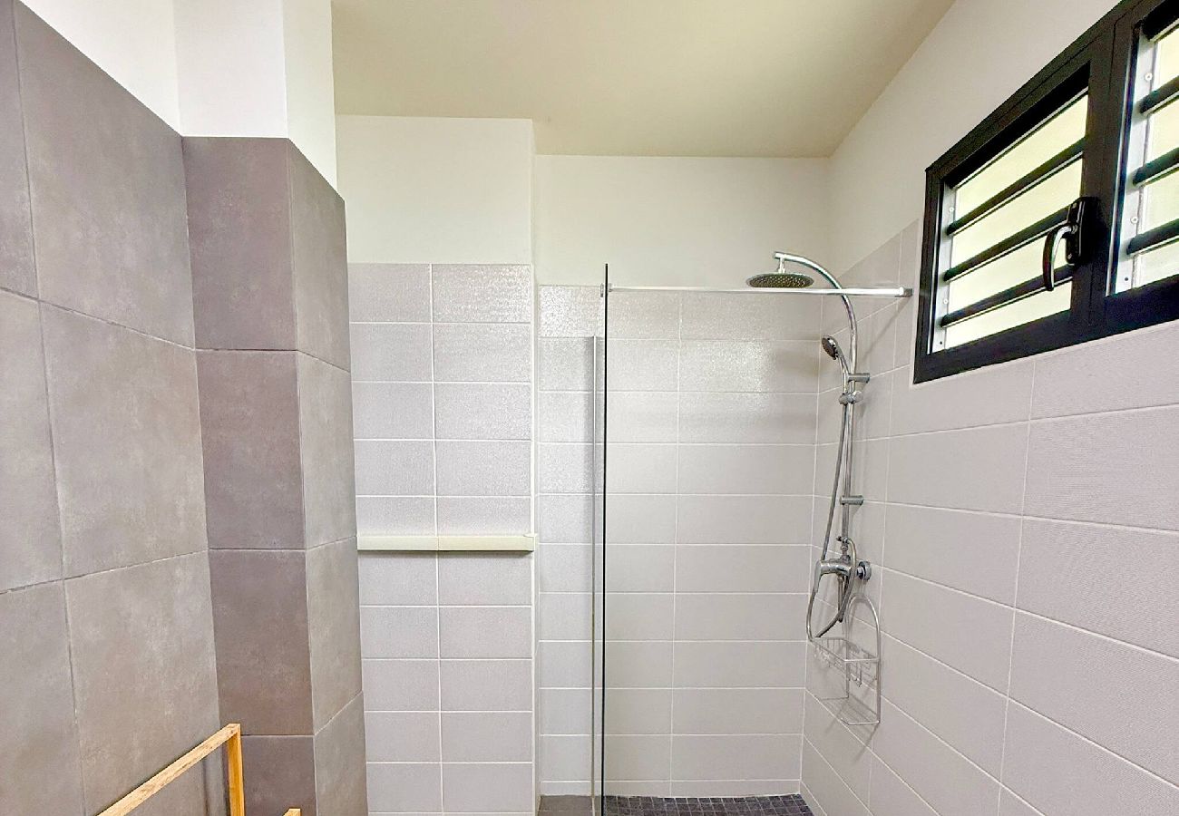 Apartment in Fort-de-France - Appartement Corail Bleu 3 Étoiles 