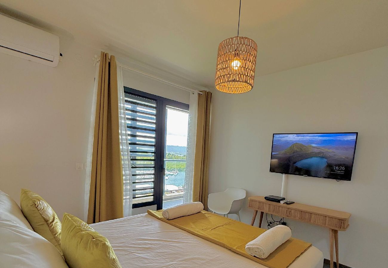 Apartment in Fort-de-France - Appartement Corail Bleu 3 Étoiles 
