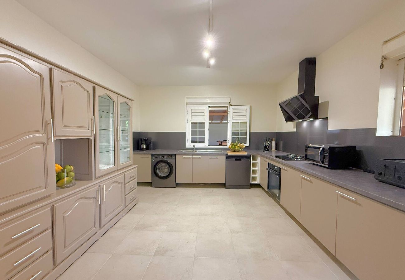 House in Le Marin - Villa Case Bourbon * Piscine, Fitness et Jeux 