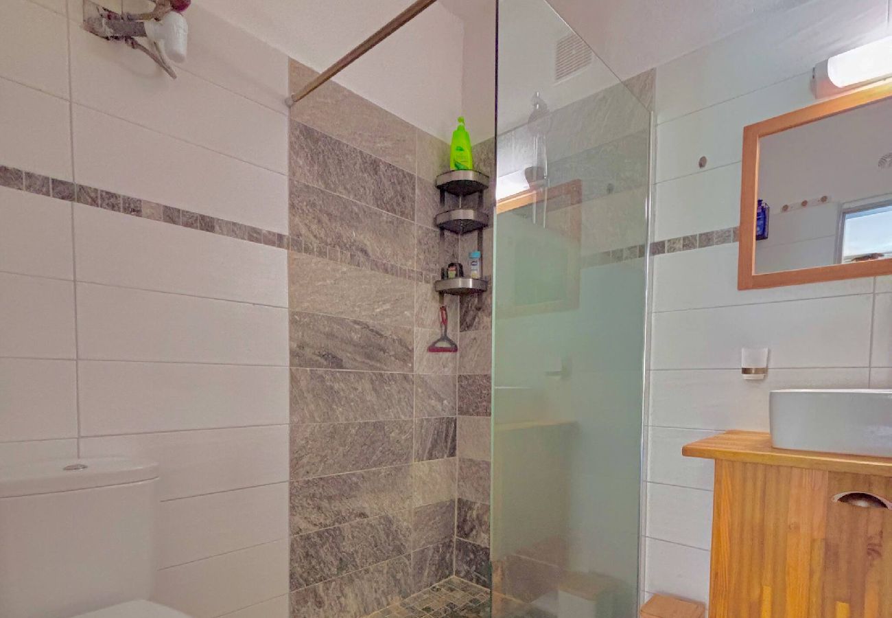 Apartment in  - Le Gîte du Vétiver - Cottage Cosy & Accès mer 