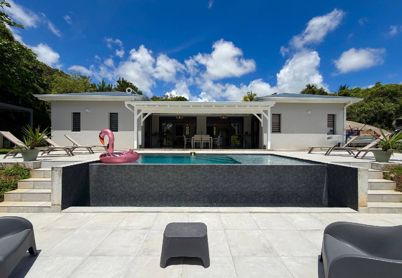 House in Le Lamentin - La Villa Serenity Pool 