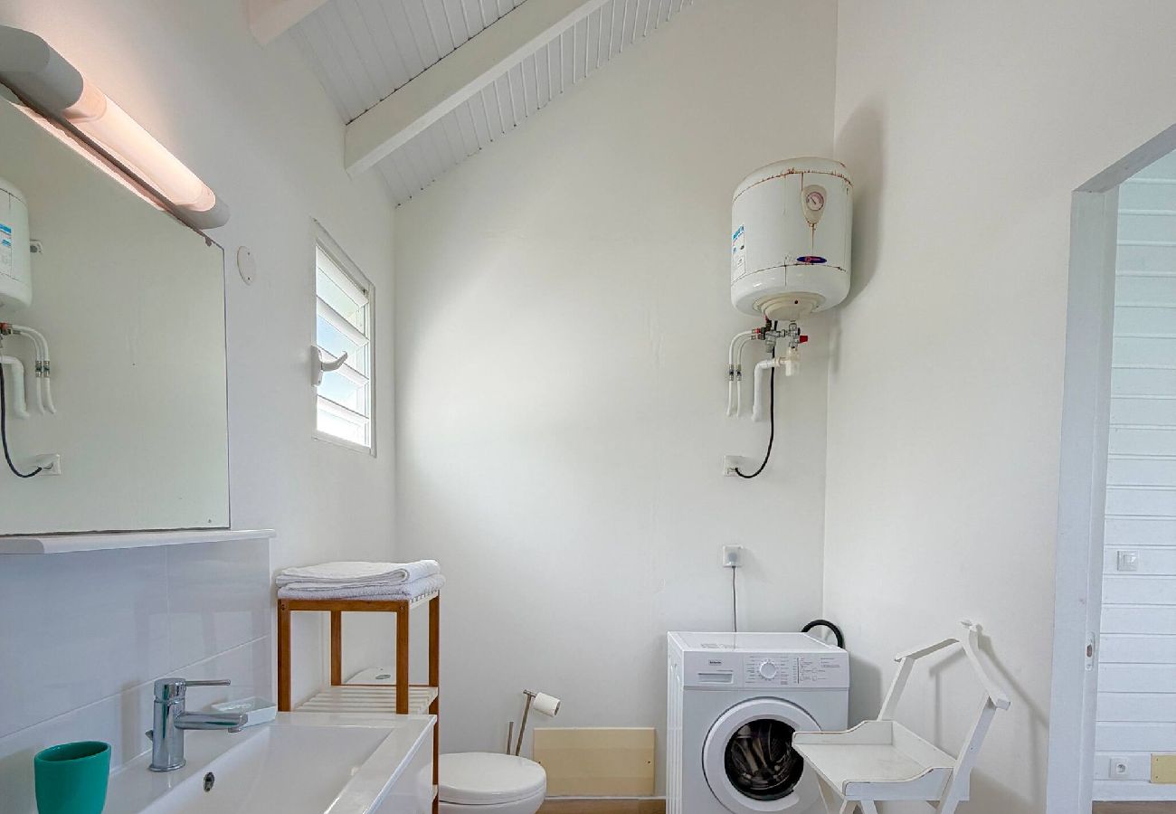 House in Le Moule - La Villa Bleu Émeraude 