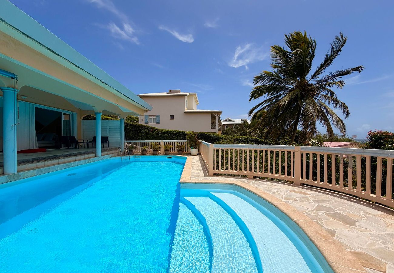 Villa in Le Robert - Villa Horizon Bleu - Sea view & Pool 
