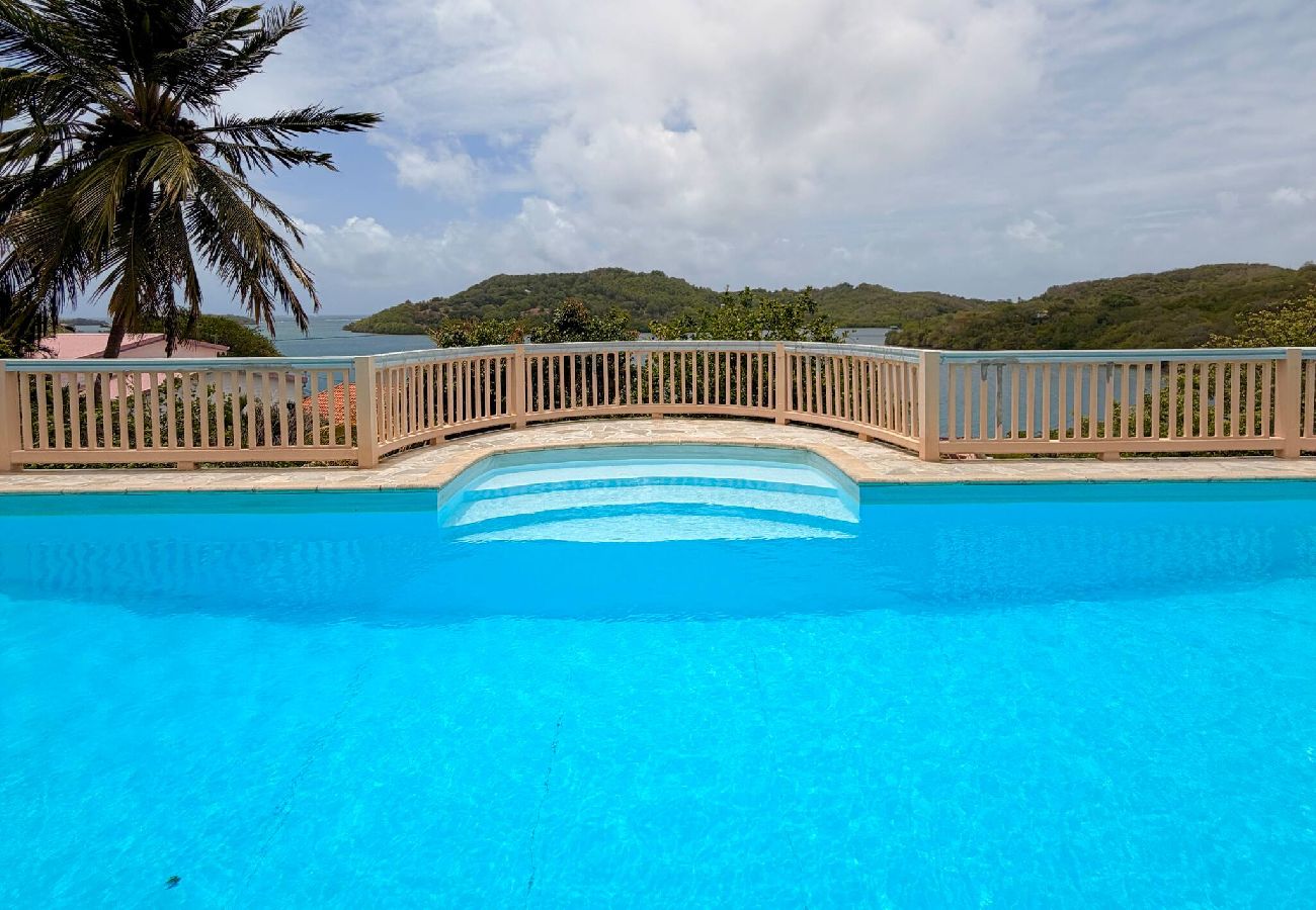 Villa in Le Robert - Villa Horizon Bleu - Sea view & Pool 