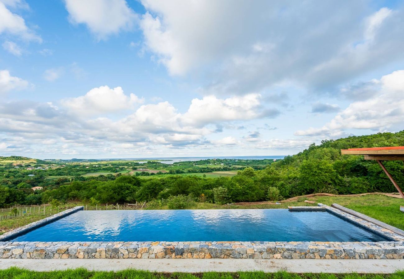 Villa in Le Marin - Cottage de standing -Kabura - Piscine et vue mer 