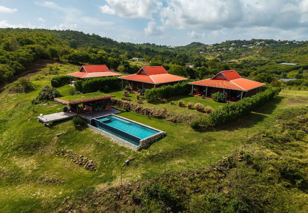 Villa in Le Marin - Cottage de standing -Kabura - Piscine et vue mer 