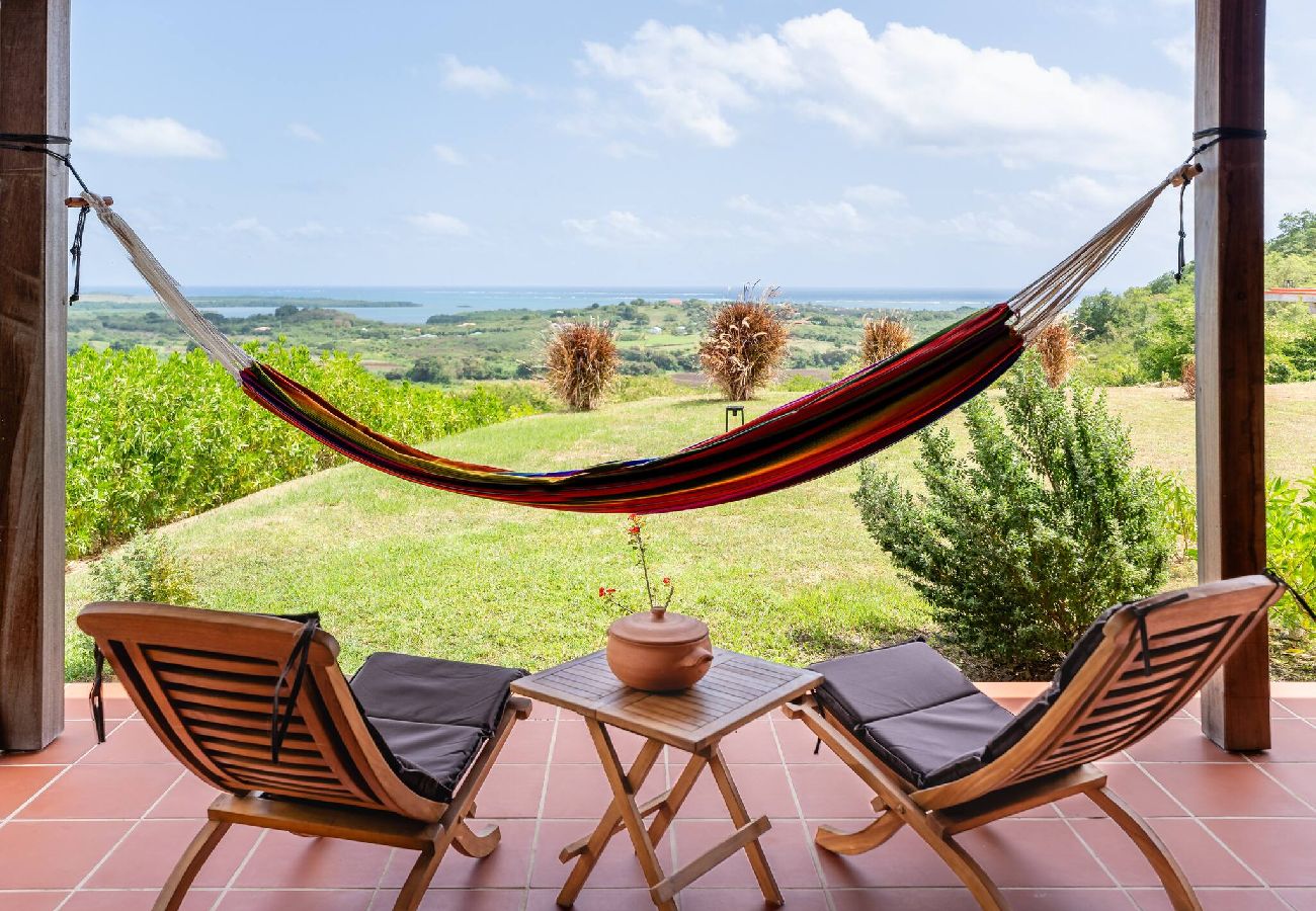 Villa in Le Marin - Cottage de standing -Kabura - Piscine et vue mer 