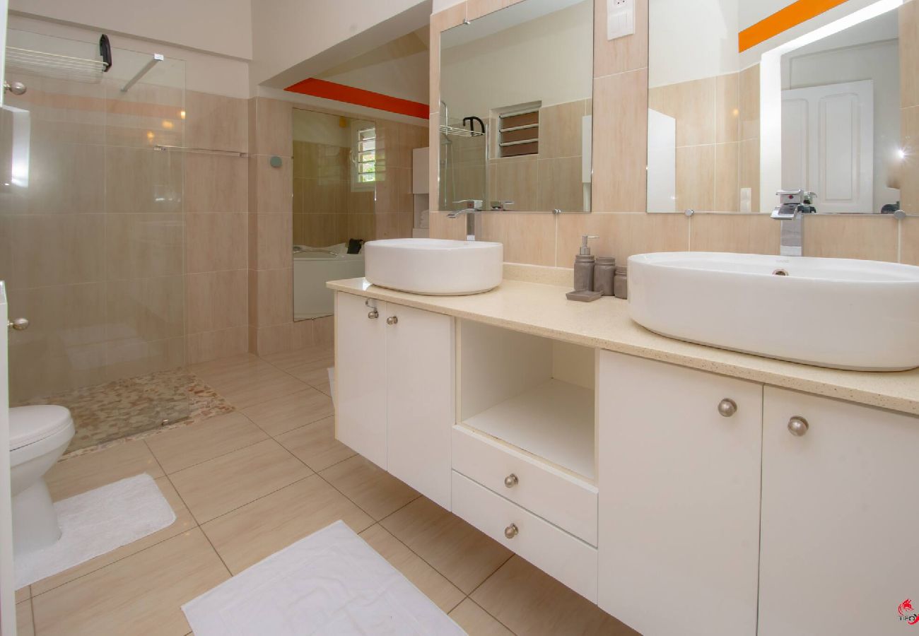 Villa in Le Lamentin - Villa Bambou - Private Pool 