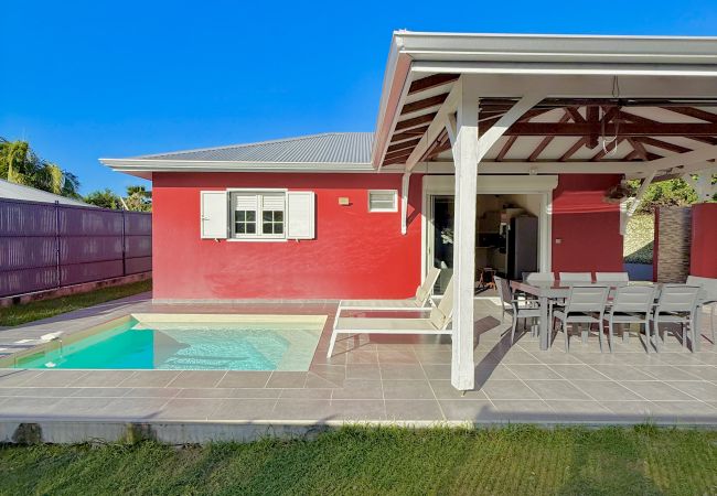 Villa à Le Vauclin - Villa SAADA cosy piscine, jacuzzi et sauna. 