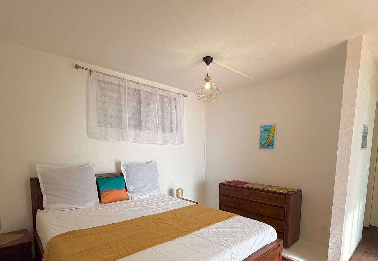 Studio à Schoelcher - Studio Ti l'Horizon - Vue Mer & Piscine 