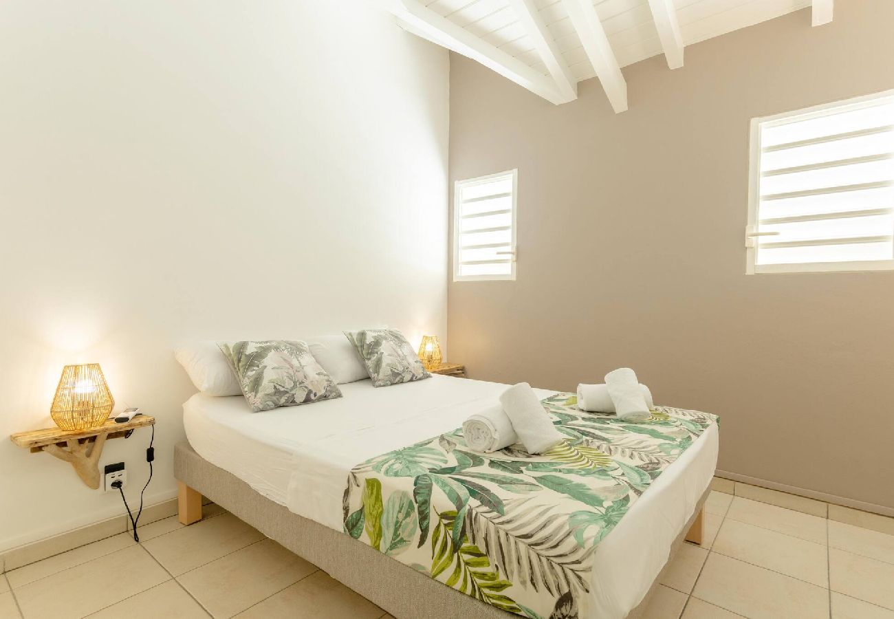 Villa à Le Moule - Villa Holy Days - Piscine & Magnifique vue mer 