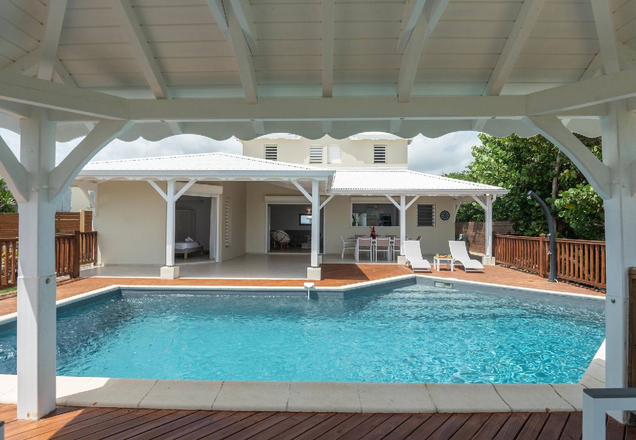 Villa à Le Moule - Villa Holy Days - Piscine & Magnifique vue mer 