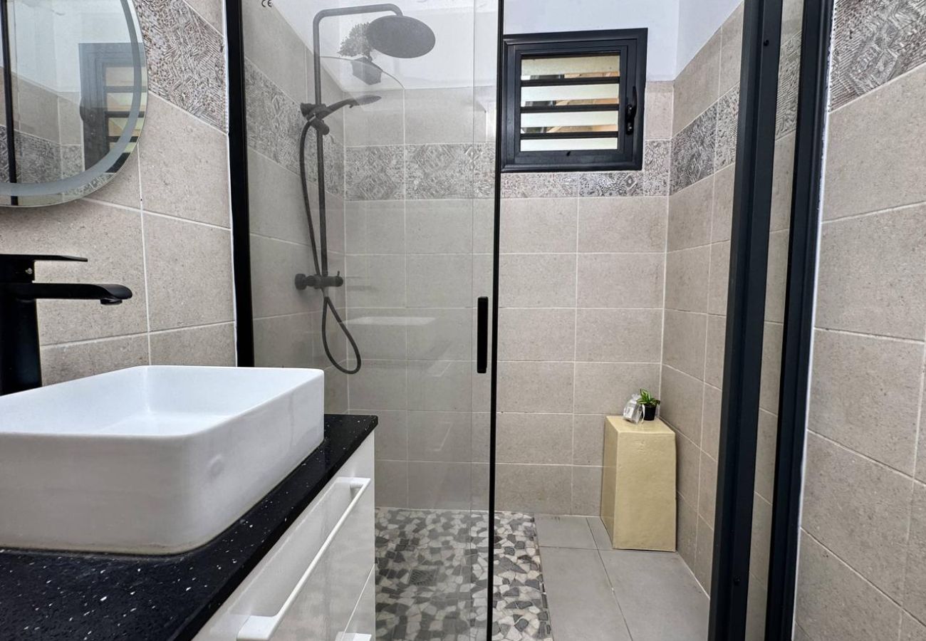 Villa à Sainte-Rose - Villa jardin secret de boucan - Piscine privée