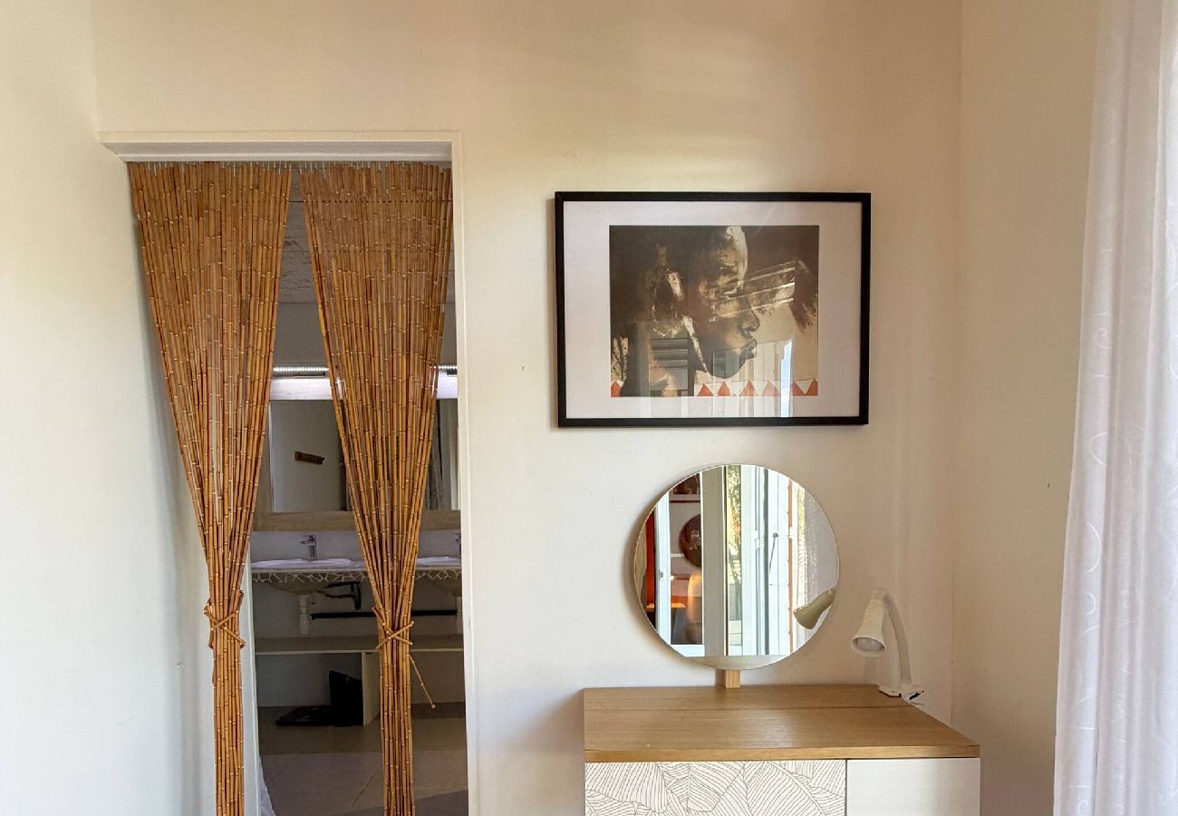 Maison à Les Trois-Ilets - La Villa Ixora - Piscine et vue mer 