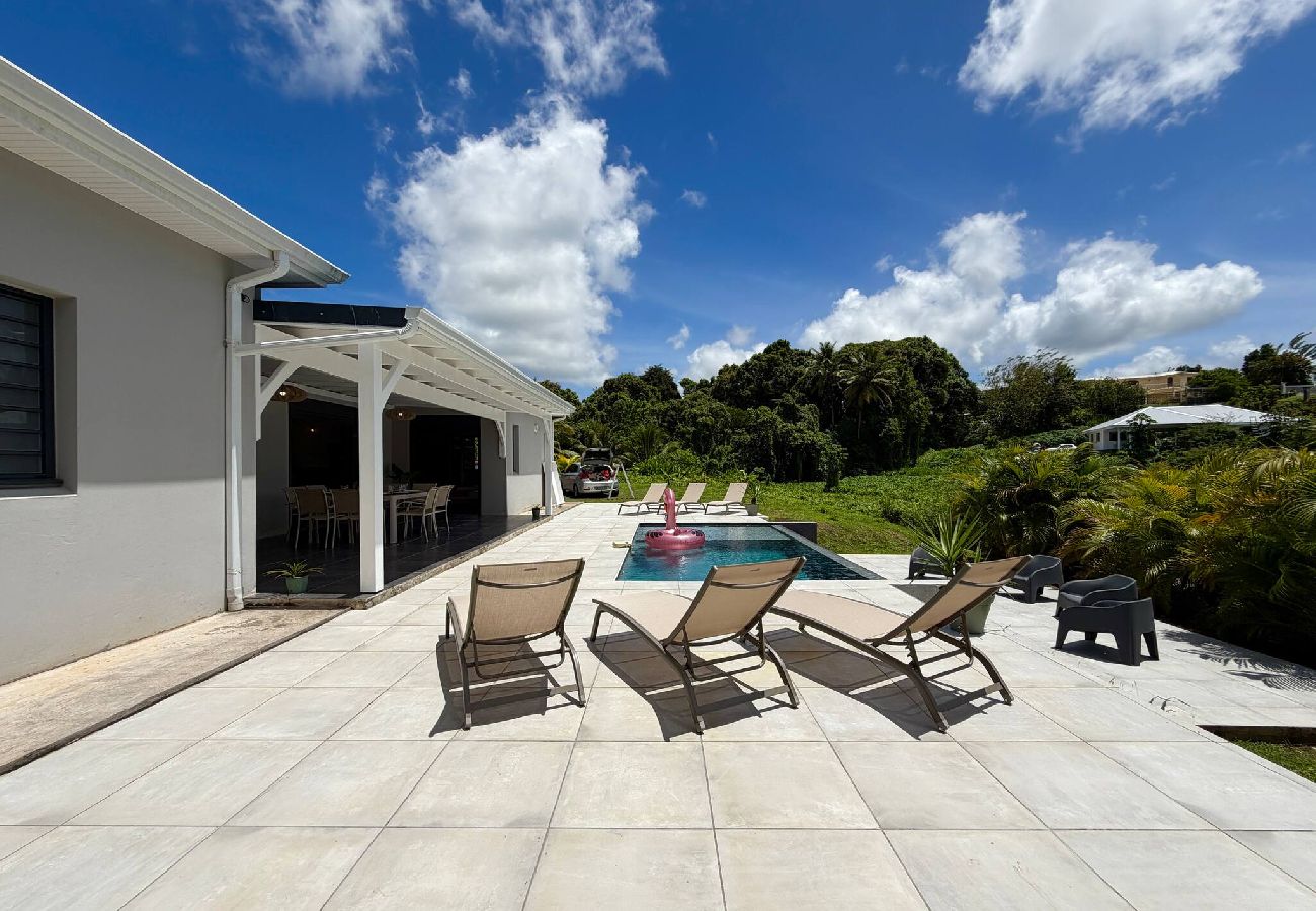 Maison à Le Lamentin - La Villa Serenity Pool 