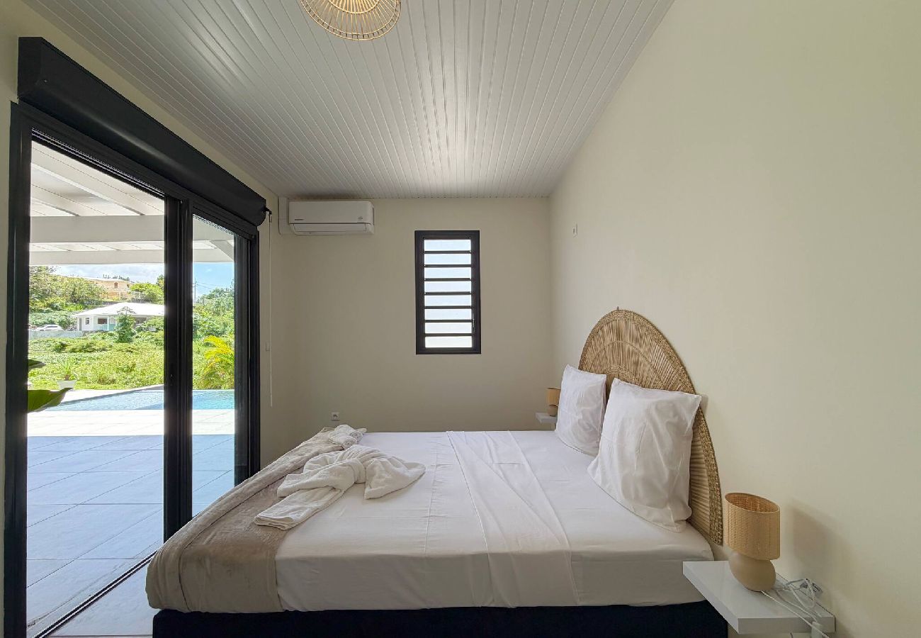 Maison à Le Lamentin - La Villa Serenity Pool 