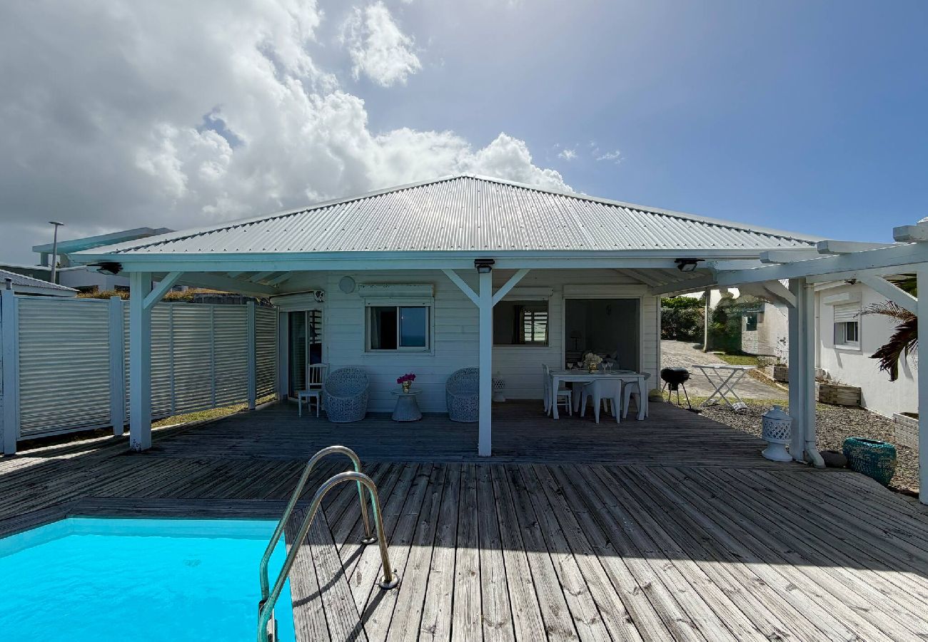 Maison à Le Moule - La Villa Bleu Émeraude 
