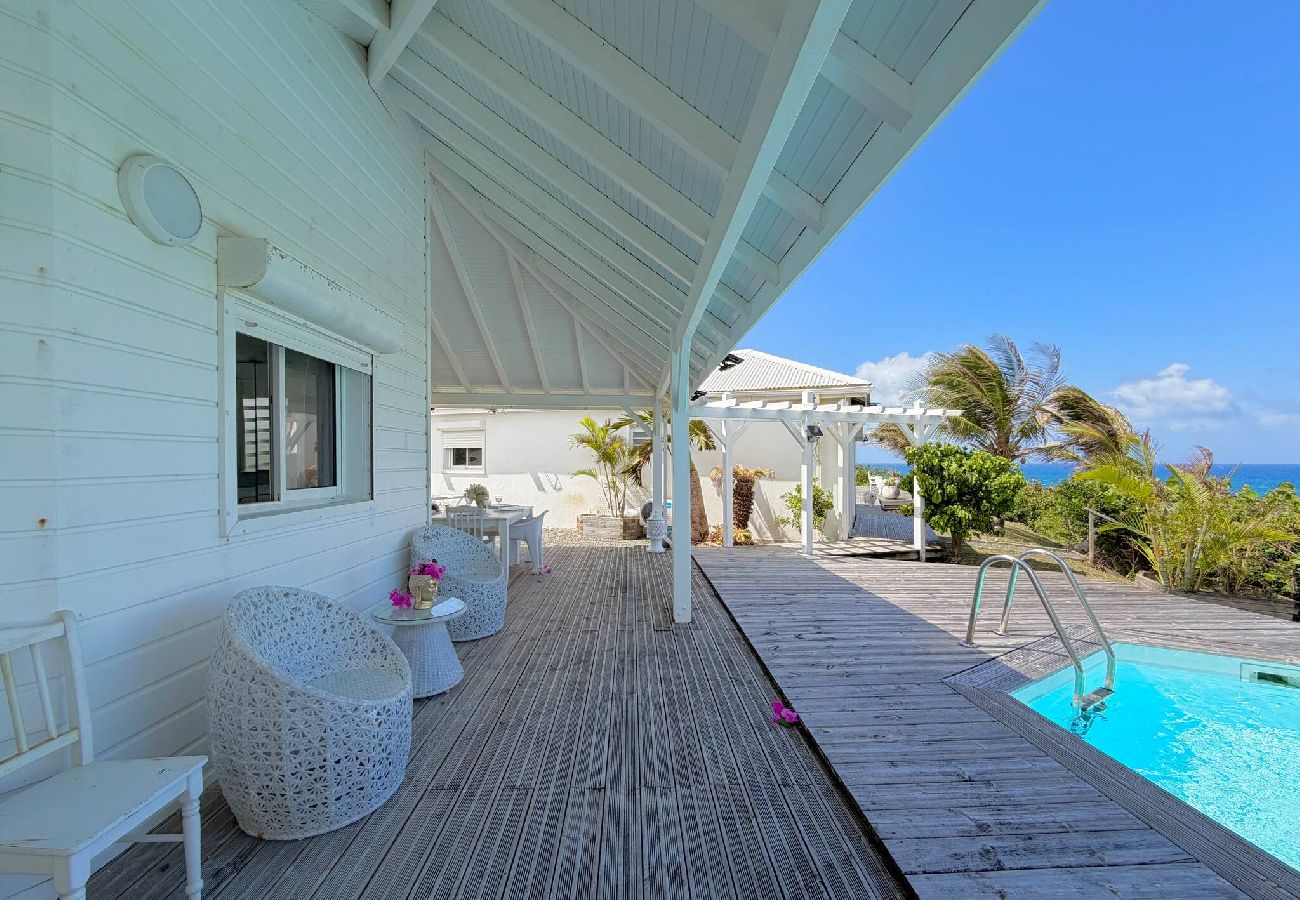 Maison à Le Moule - La Villa Bleu Émeraude 