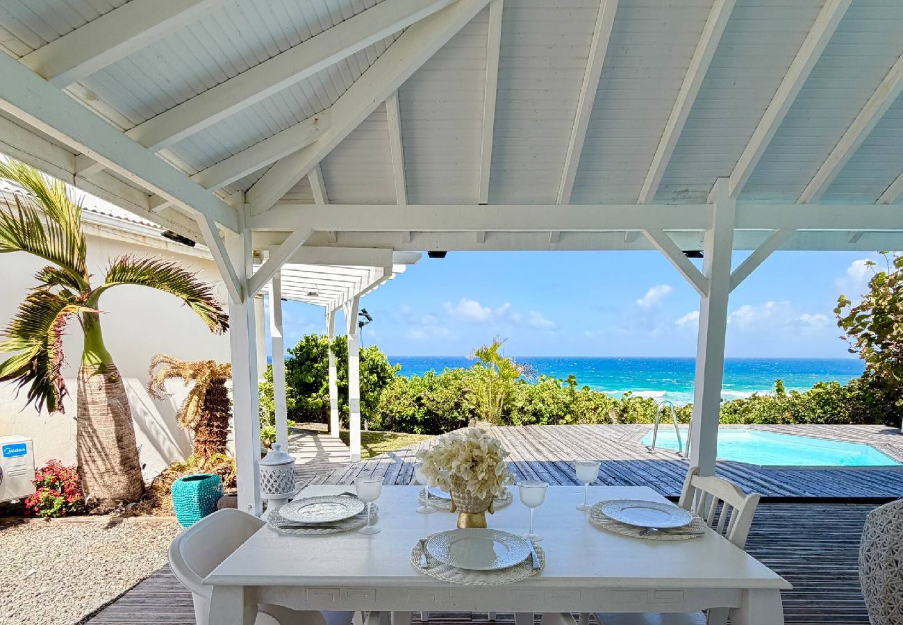 Maison à Le Moule - La Villa Bleu Émeraude 