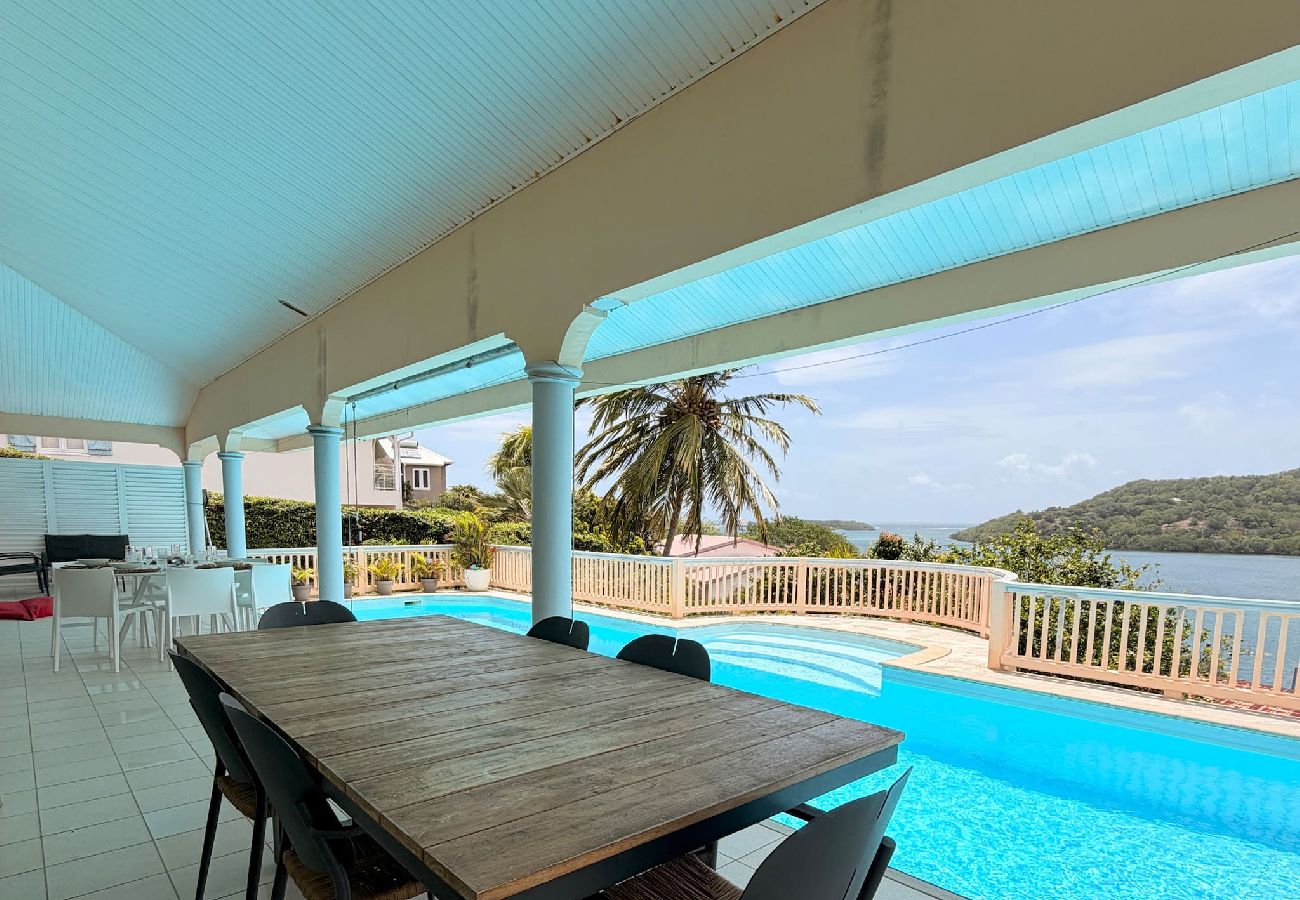 Villa à Le Robert - Villa Horizon Bleu - Sea view & Pool 