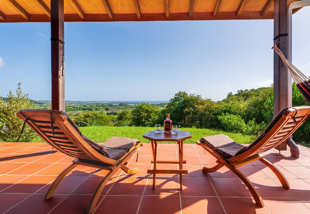 Villa à Le Marin - Cottage de standing - Lakou - Piscine et vue mer 